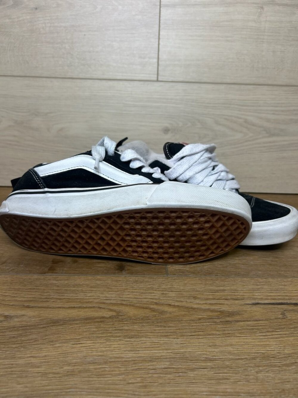 Vans Old Skool Shoes 7.5M - Picture 4 of 4